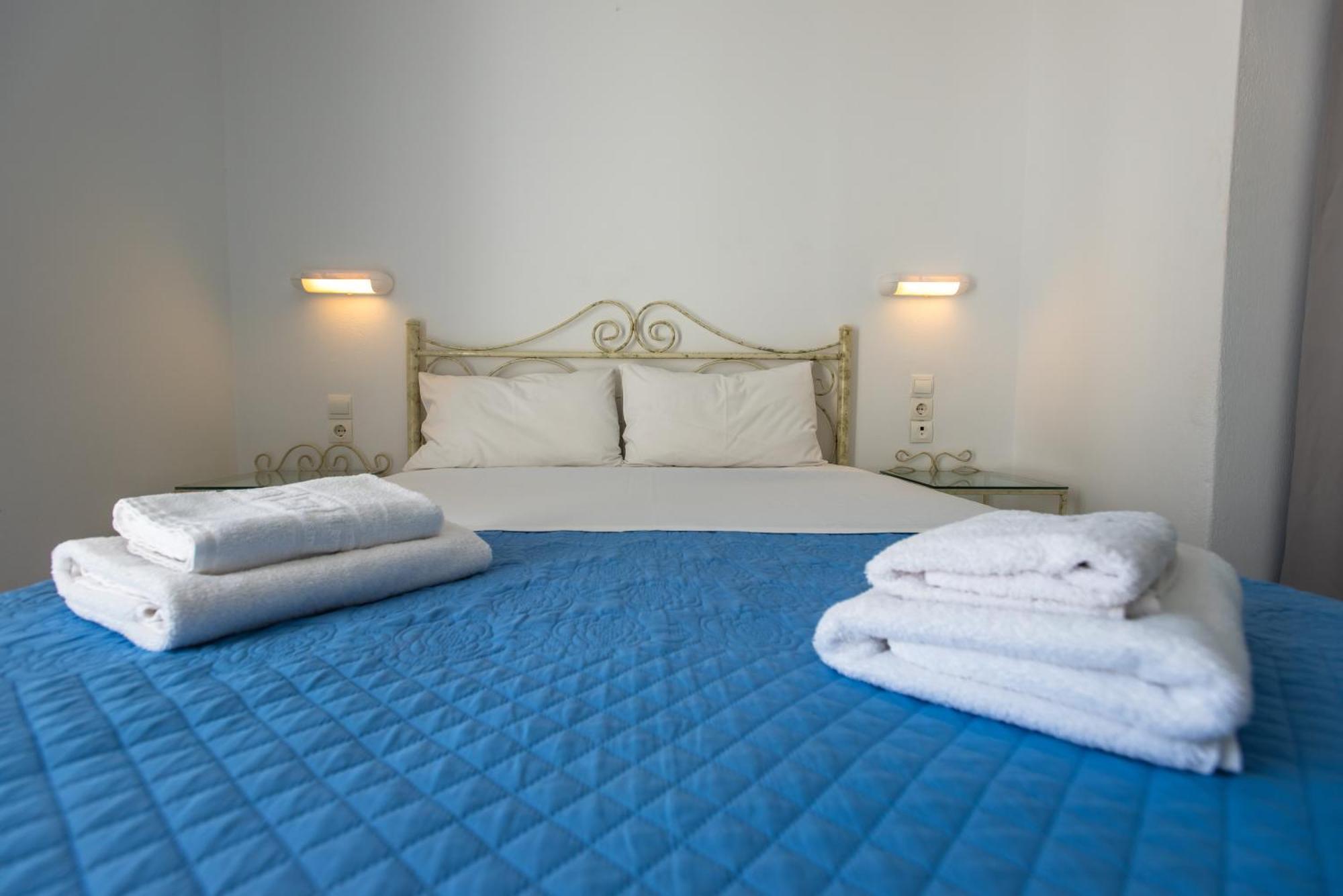 V-Rooms In Milos Cyclades Полония Екстериор снимка