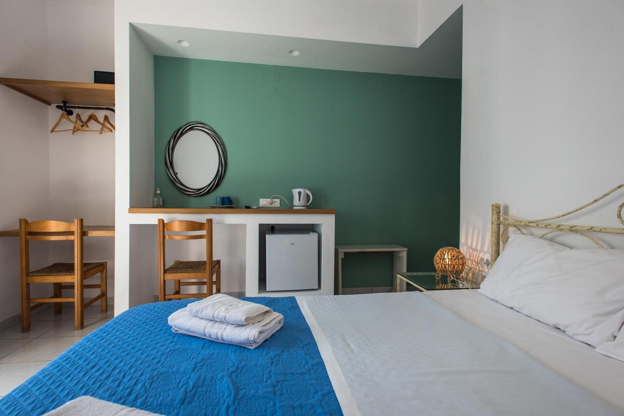 V-Rooms In Milos Cyclades Полония Екстериор снимка