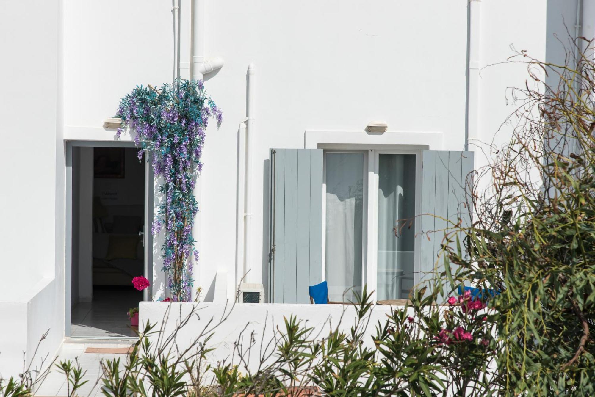 V-Rooms In Milos Cyclades Полония Екстериор снимка