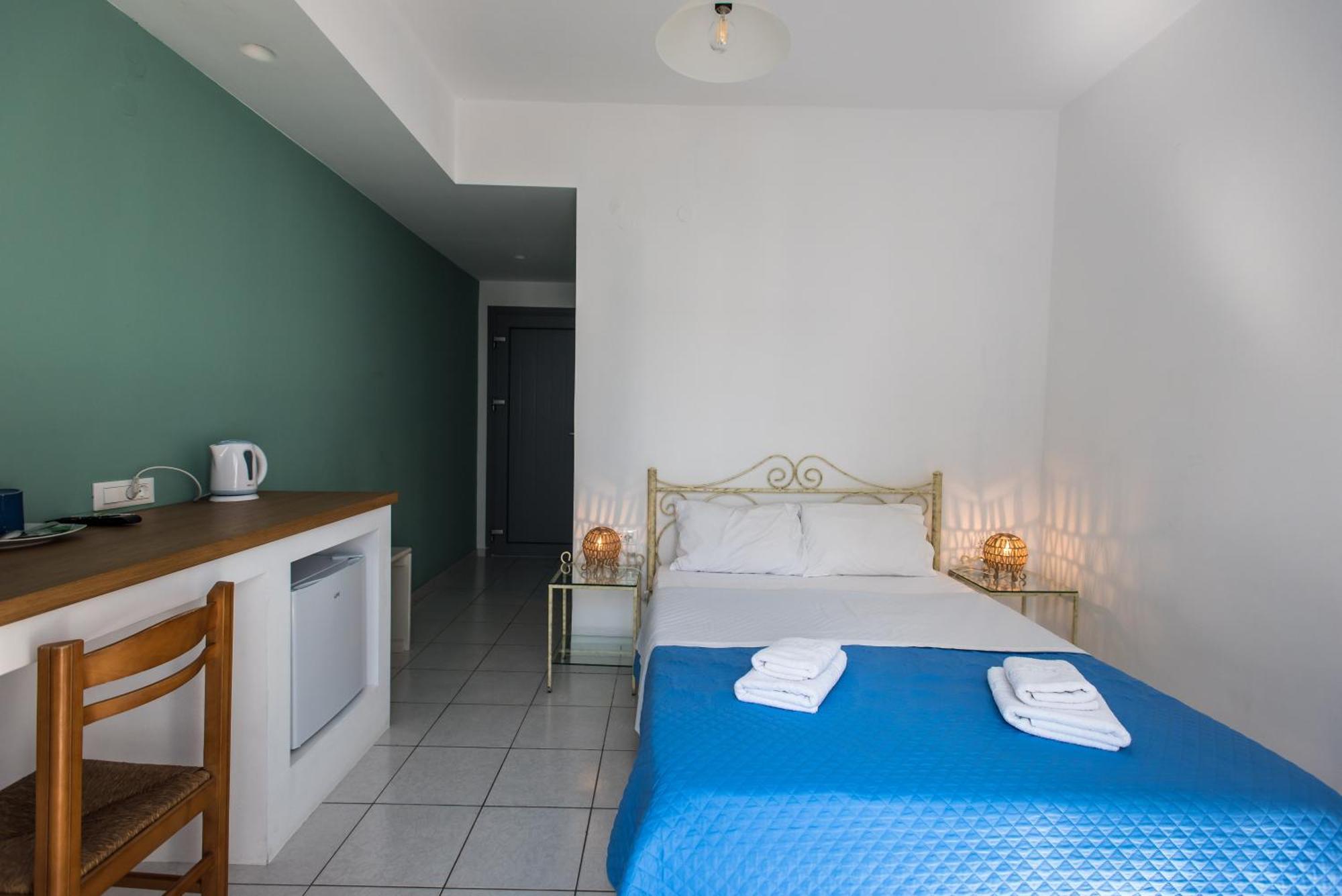 V-Rooms In Milos Cyclades Полония Екстериор снимка